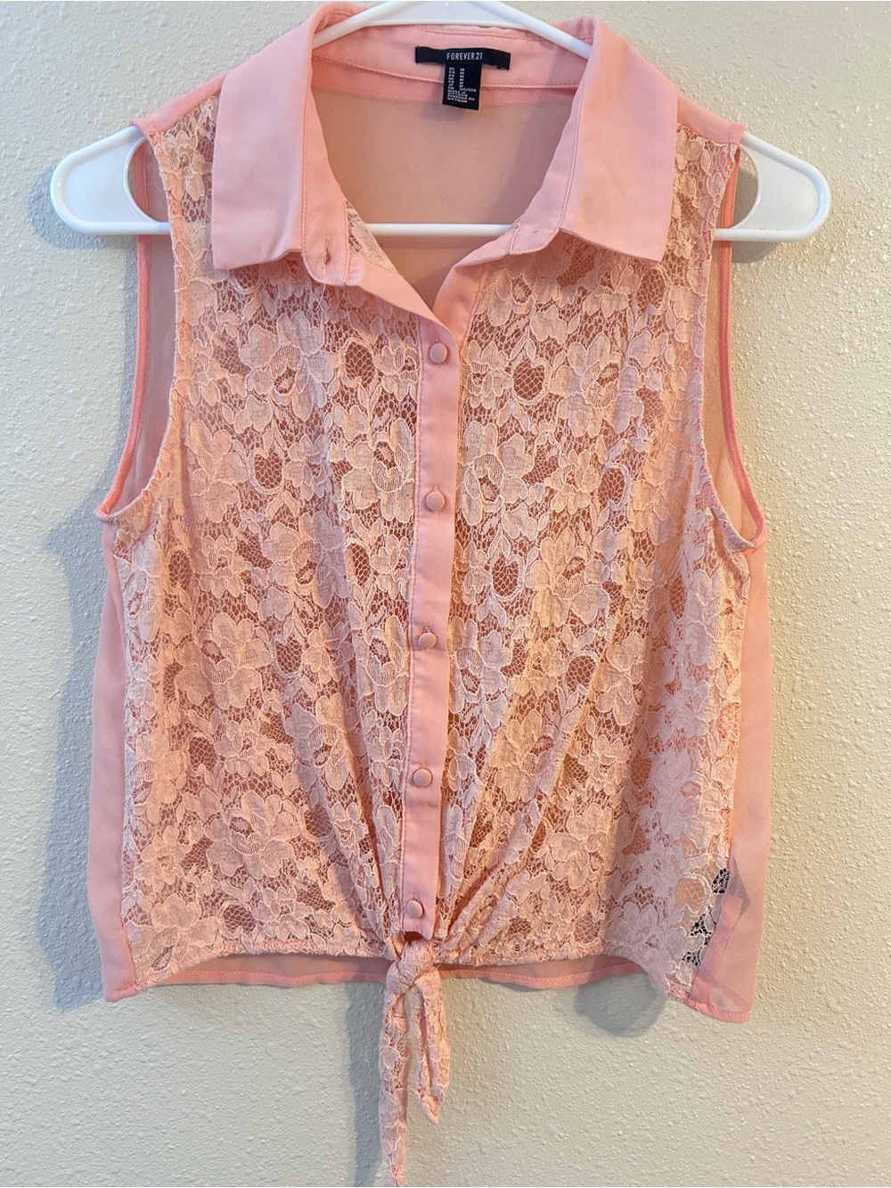 Forever 21 Peach Lace Sleeveless Tie Front Button Down Top, Size Medium